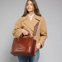 Borsa a mano in pelle con tracolla removibile