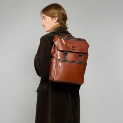 Zaino in pelle uomo con patta